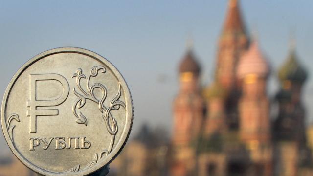 AB ve ABD Rus bankalarını SWIFT’ten çıkarmayı kabul etti